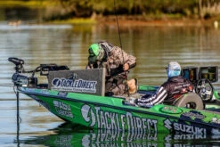 Abu Garcia Adrian Avenas Fantasista Premier / REVO4 Rocket RH Frog Casting Combo -Fishing Goods Store adrian avenas abu garcia fnpc73 7 revo4 rocket frog casting combo 13886.1651242878